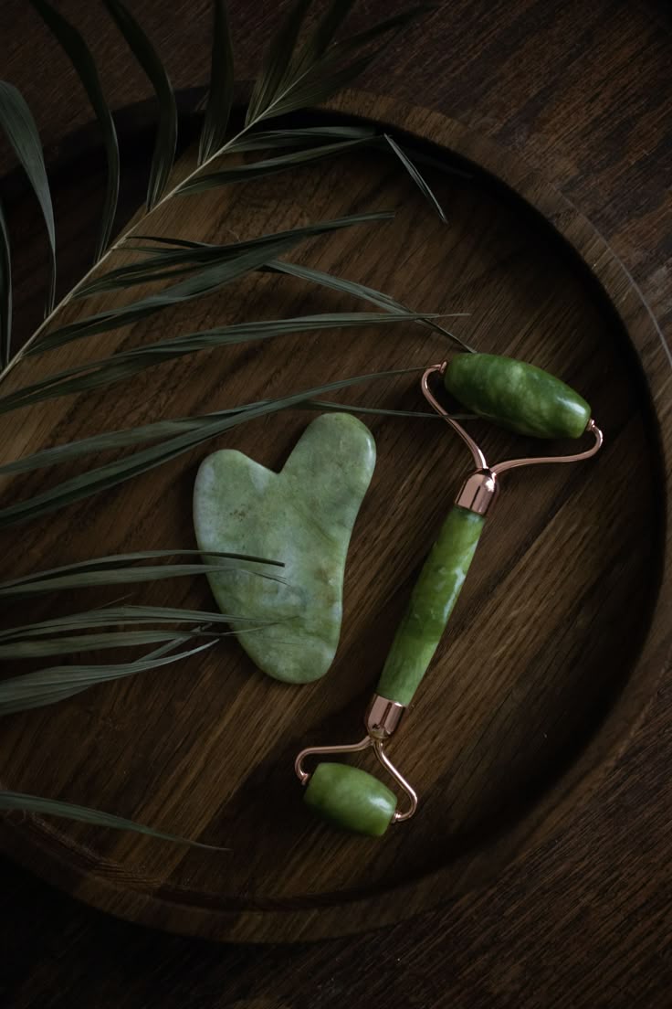 Natural Jade Roller Gua Sha Massage Set Guasha Board Comb Gouache Scraper Body Acupuncture Spa Facial Anti Aging Lifting Tools